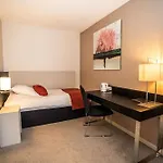 Western Technopole Hotell 4*