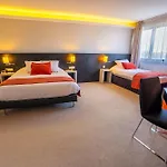 Western Technopole Hotell 4*
