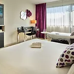 斯涛特尔梅兹特克诺波勒餐厅酒店 4* 梅斯