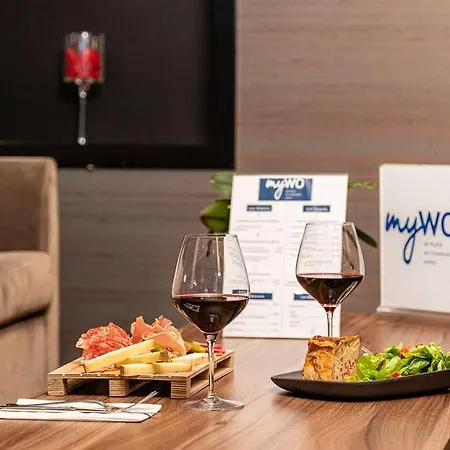 Western Technopole Otel 4*