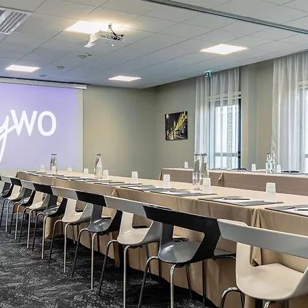 Western Technopole 4* Μετς