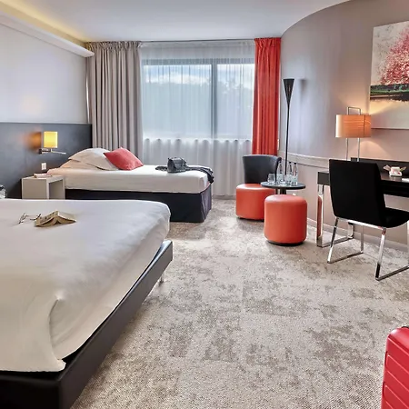 Hotell Western Technopole Metz