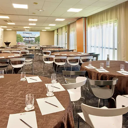 Hotel Western Technopole 4*