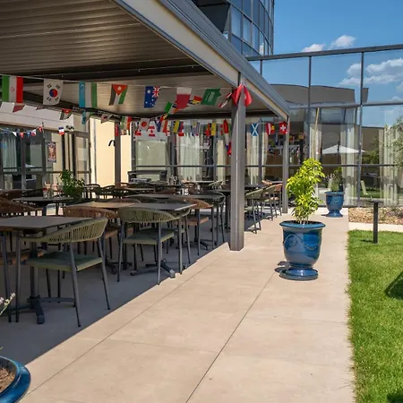 Otel Western Technopole