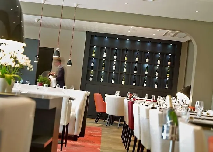 Western Technopole Szálloda 4*