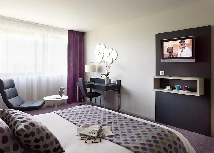 Hotel Western Technopole 4*