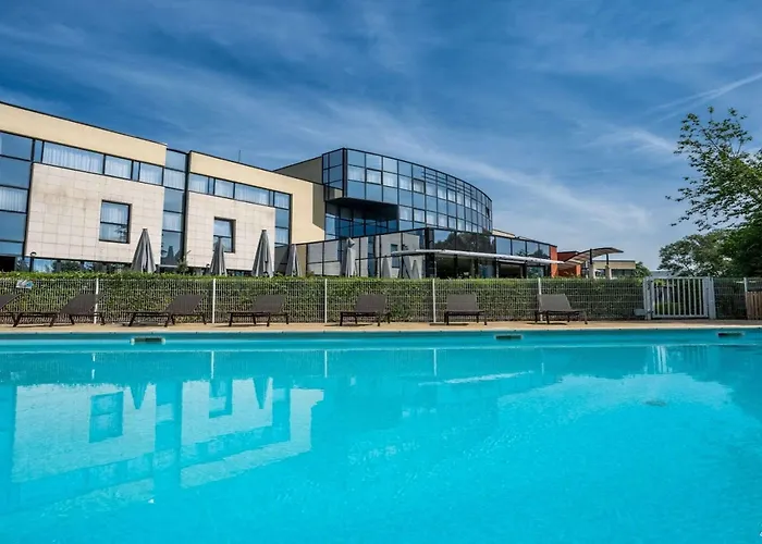 Western Technopole Hotel 4*