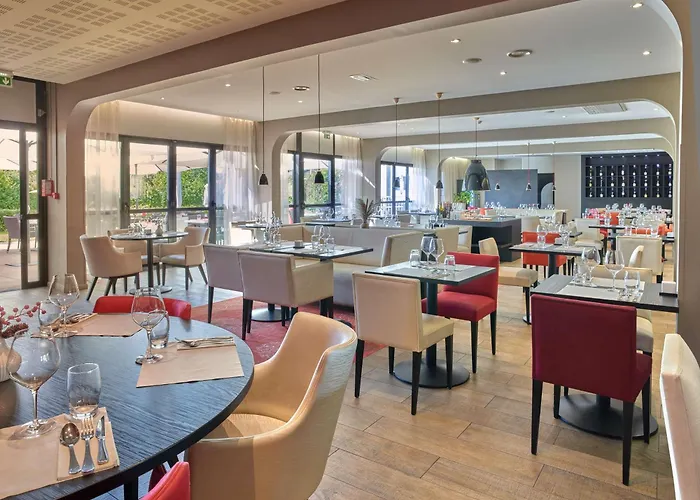 Western Technopole 4*